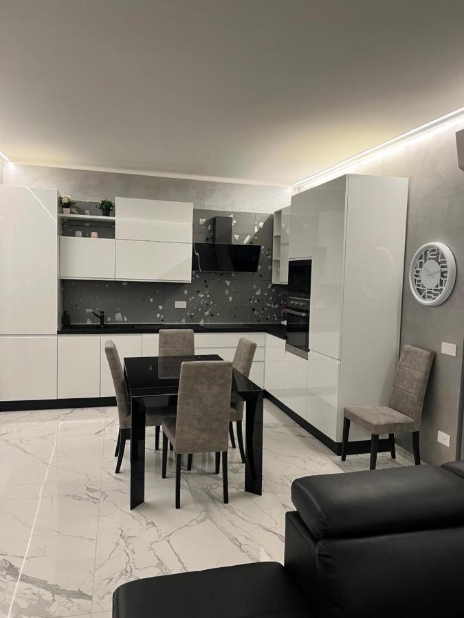 Corso Montecarlo Apartment Ventimiglia Exterior foto